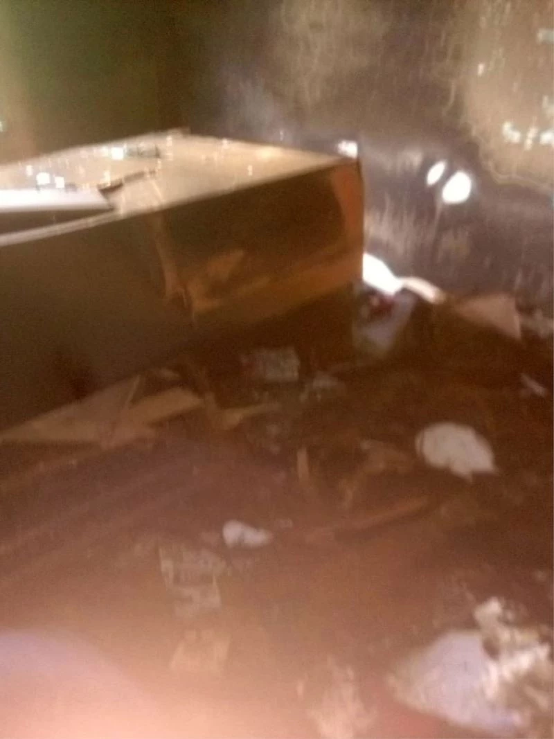 Yangında hayatını kaybeden 2 yaşındaki Esila toprağa verildi
