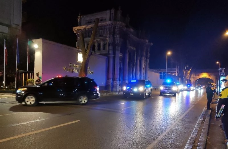 ABD Dışişleri Bakanı Pompeo İstanbul’da konaklayacağı otele geldi
