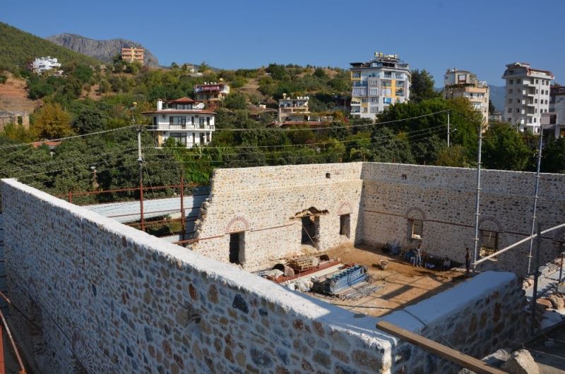 Alanya Gülevşen Cami’nde tarih yeniden ayağa kaldırılıyor
