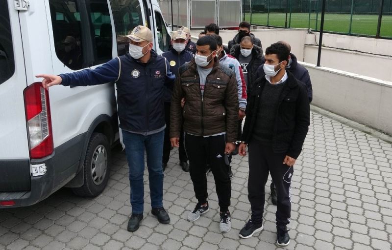 Samsun’da DEAŞ’tan gözaltına alınan 8 yabancıya ek gözaltı süresi
