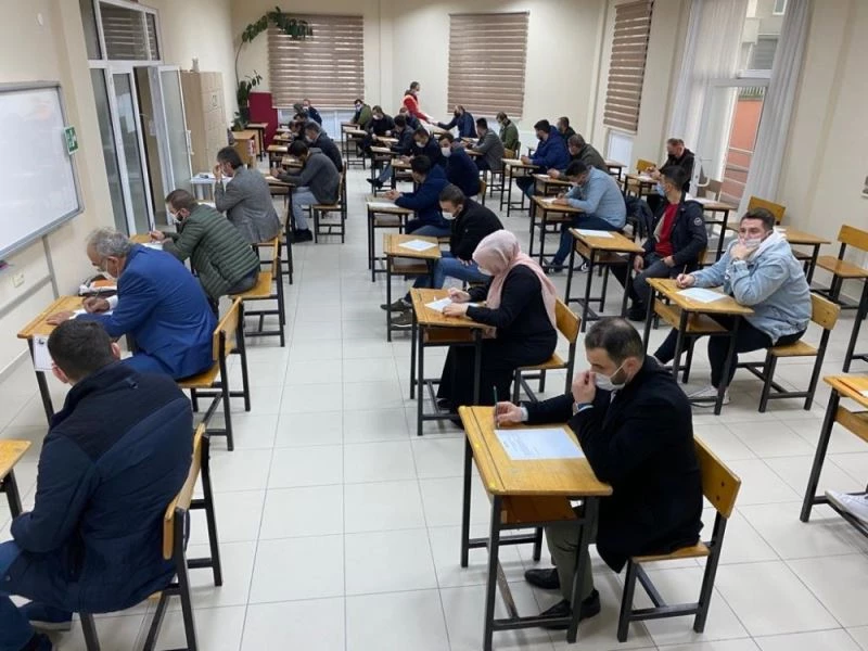 Oto alım satım yapan işletmeler mesleki yeterlilik belgesi almak için sınava girdi
