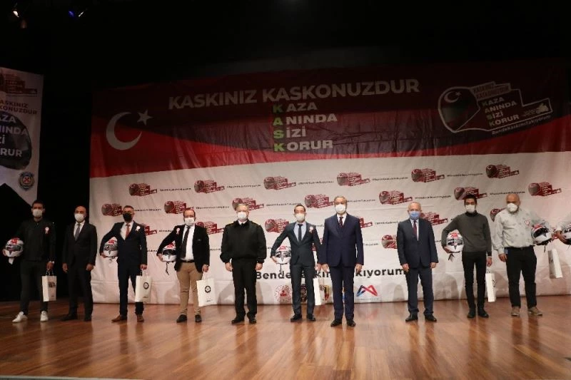 En çok beğeni alanlar ile kural ihlali yapmayanlar kasklarını aldı
