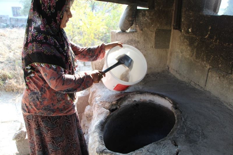 Hatay’ın benzersiz lezzeti: Küllü yeşil zeytin
