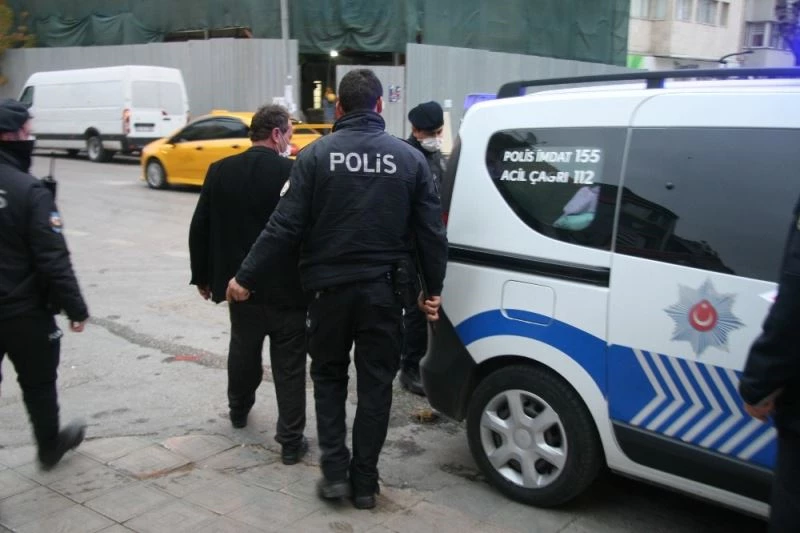 Belindeki 50 santimetrelik kama ile yakalandı
