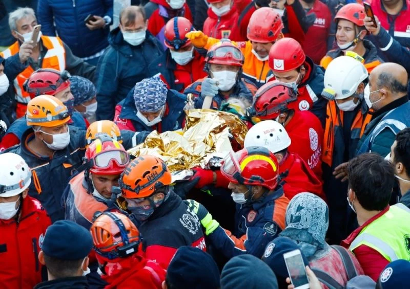 Doğanlar apartmanında Elif bebek sağ çıktı.

