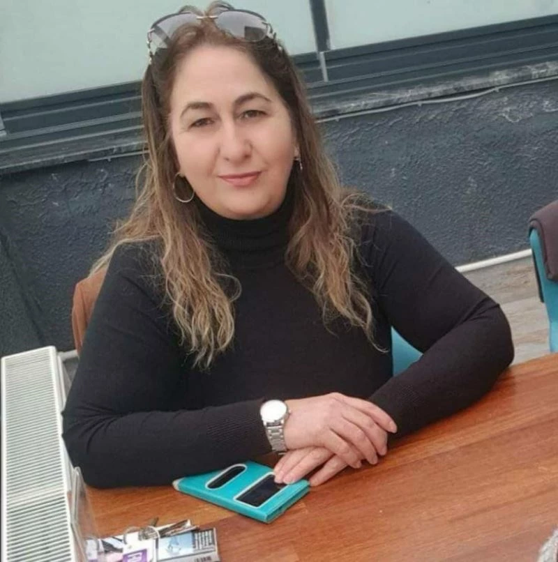 2 otomobilin çarpışması neticesinde yolda yürüyen vatandaş hayatını kaybetti
