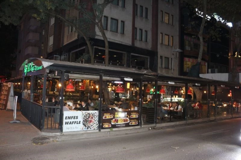 Kocaeli’de restoran ve kafelerde kısıtlamalar başladı
