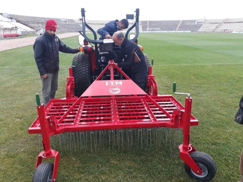 17 Eylül Stadı’nın bakımına araç desteği
