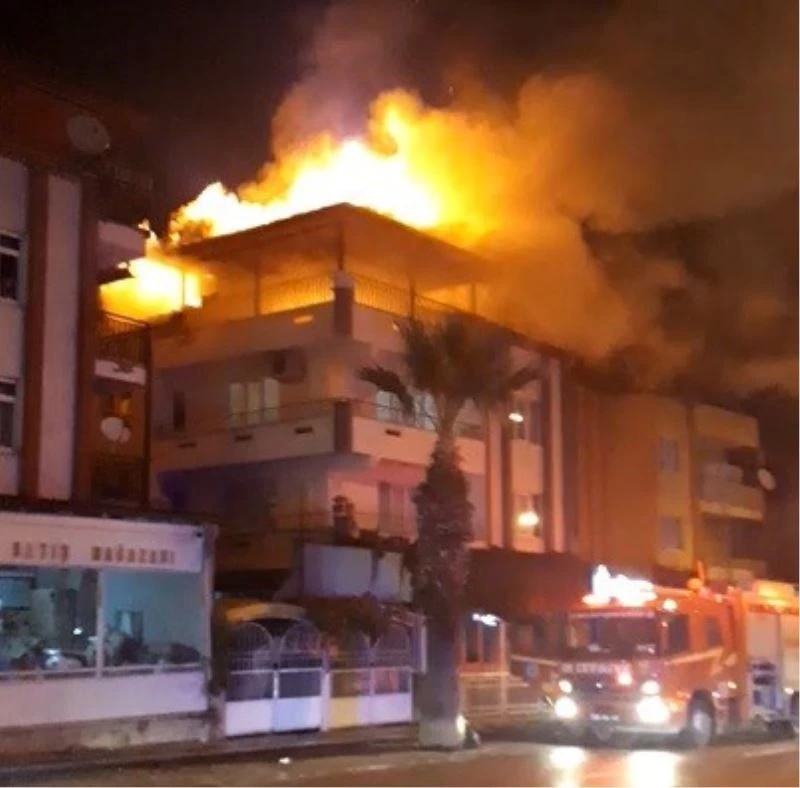 Dumanı fark eden baba, ailesini alevlerin kıyısından kurtardı
