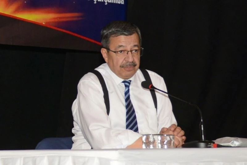 Hayati İnanç ile “Can Veren Pervaneler” söyleşisi
