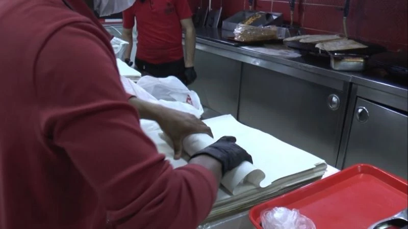 Gastronomi kenti Gaziantep’te restoranlar paket servise geçti
