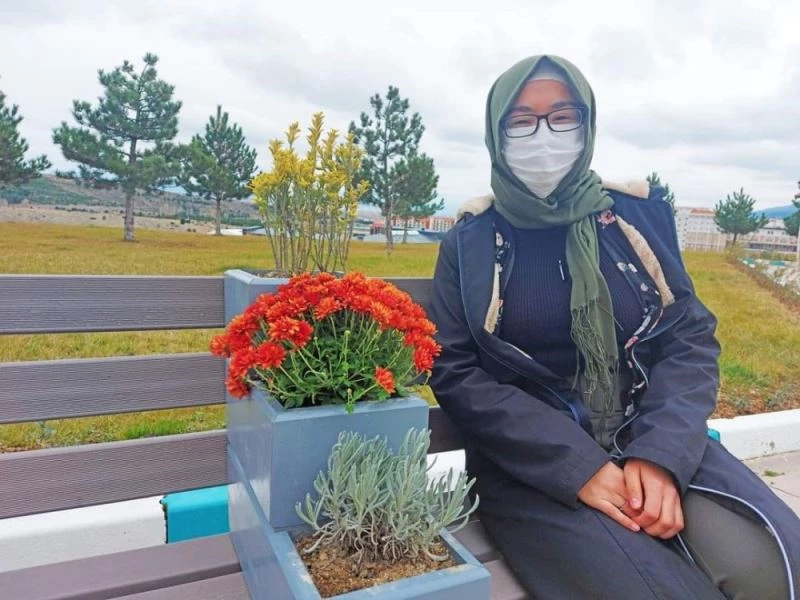 Sağlık çalışanlarının üstün performansı takdirle karşılanıyor
