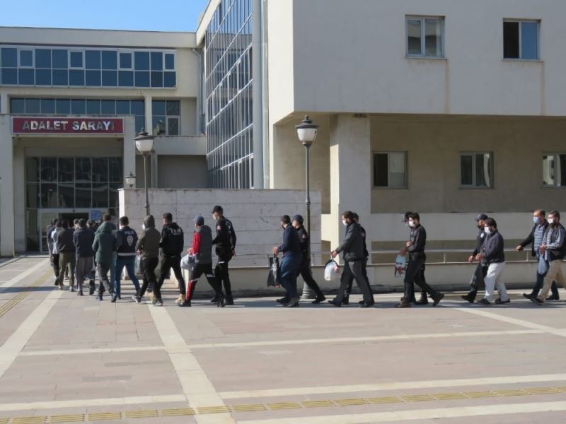 Osmaniye’de DEAŞ operasyonuna 9 tutuklama
