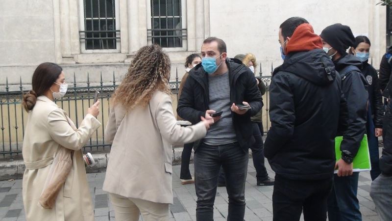 (Özel) Polise “Kapa çeneni” diyen kadın turistler gözaltına alındı
