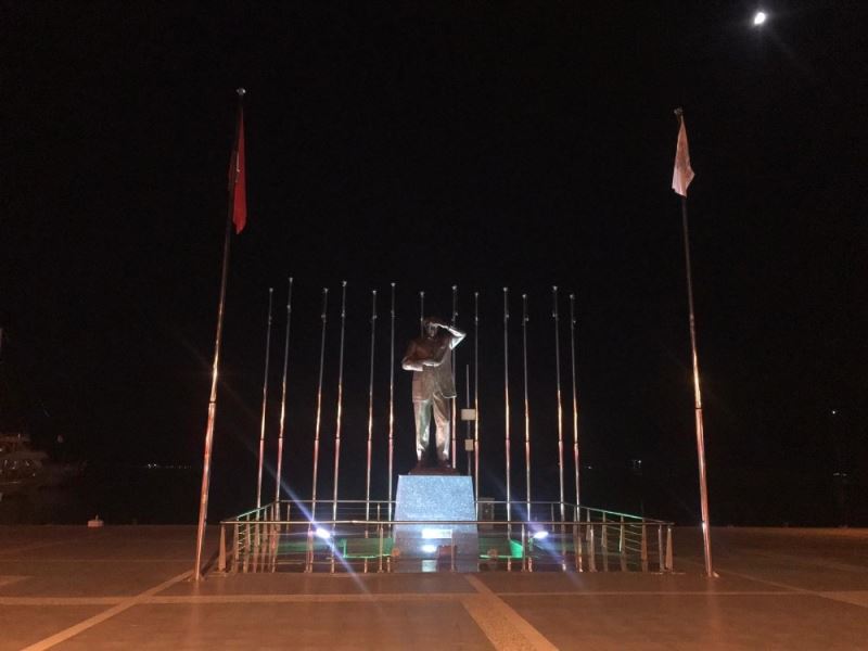 Marmaris’te kısıtlama kurallarına uyuluyor
