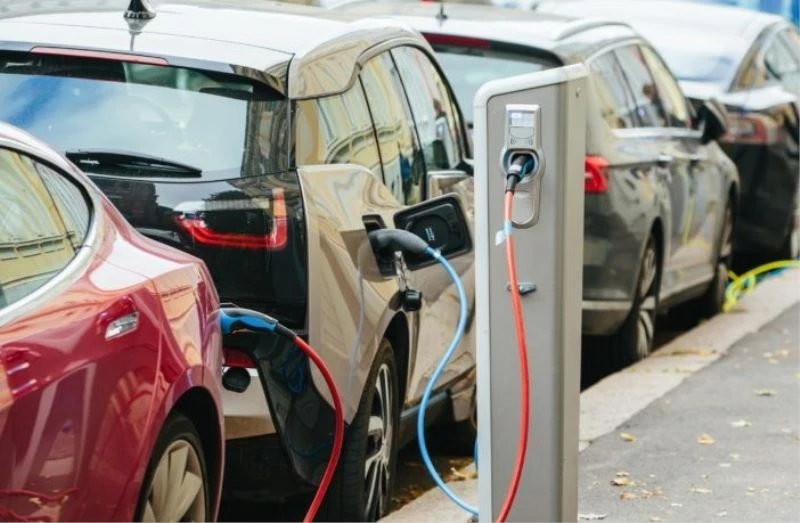 Elektrikli araç sayısı gün geçtikçe artıyor
