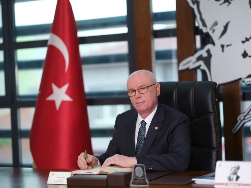 Başkan Kurt: “Canla başla çalışan öğretmenlerimize bir kez daha teşekkür ediyorum”
