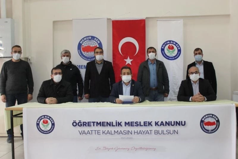 Turan: “Öğretmenlik Meslek Kanunu vaatte kalmasın, hayat bulsun”
