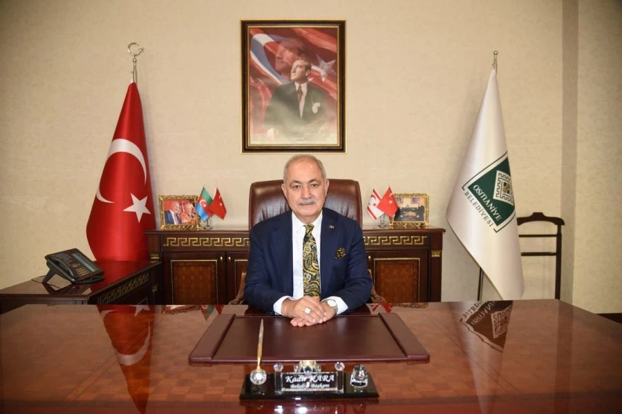 BAŞKAN KADİR KARA, ÖĞRETMENLER GÜNÜNÜ KUTLADI