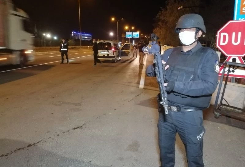 Polis uzun namlulu silahlarla kuş uçurtmuyor
