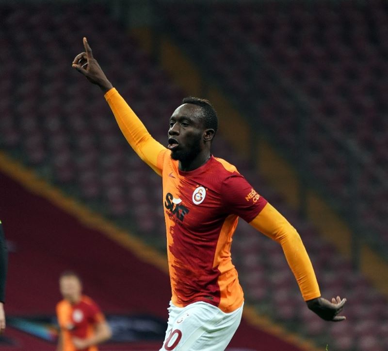 Mbaye Diagne ligdeki ilk golünü attı
