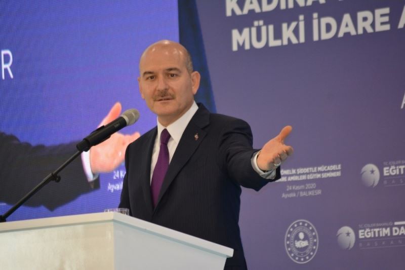 İçişleri Bakanı Soylu: “Kadını vuracağına kendini vur, delikanlısın ya”
