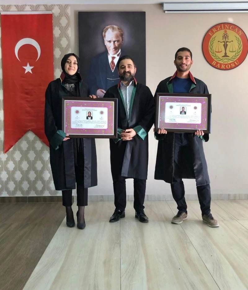 Stajyer avukatlar ruhsatnamelerini aldılar
