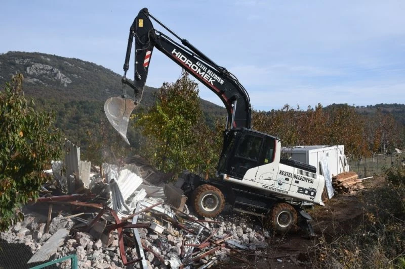 Kestel’de kaçak yapılarla etkin mücadele

