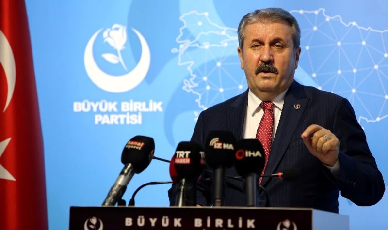 BBP Genel Başkanı Destici: “Teröristlerin sözcüsü olanların Türkiye’ye örnek model olarak gösterilmesi Bülent Arınç tecrübesinde bir siyasetçiye yakışmamıştır”
