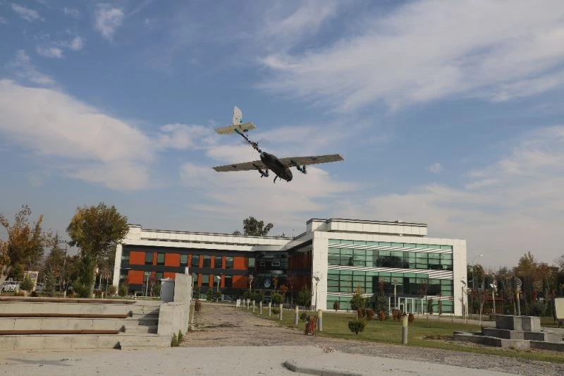 NEÜ öğrencilerinin dikey kalkış yapan İHA başarısı
