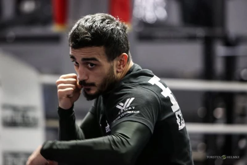 Volkan Gökçek’in rakibi bileğini kırdı
