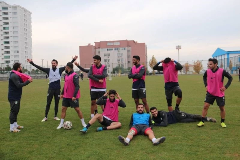 2. ve 3. Ligde program yoğunlaşıyor
