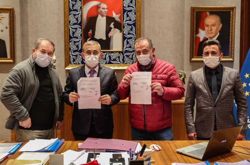 Çiniciler Çarşısı’ndaki 20 yıllık problem çözüme kavuştu
