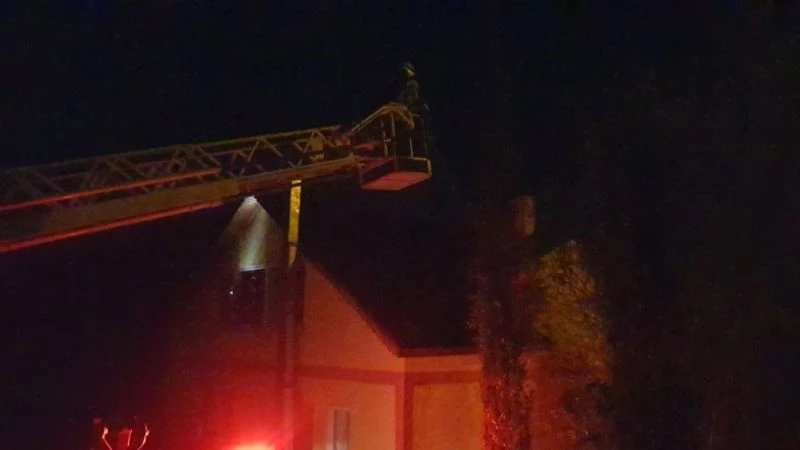 Sobayı benzinle yakmak isterken yangın çıktı
