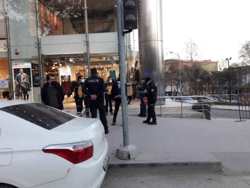 Pozitif vakalı şahıs karantinada olması gerekirken sokakta yakalandı
