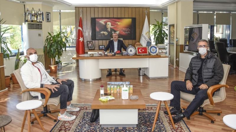 Özkan: “Karacabey’e gönül veren herkes bu takıma destek olmalı”
