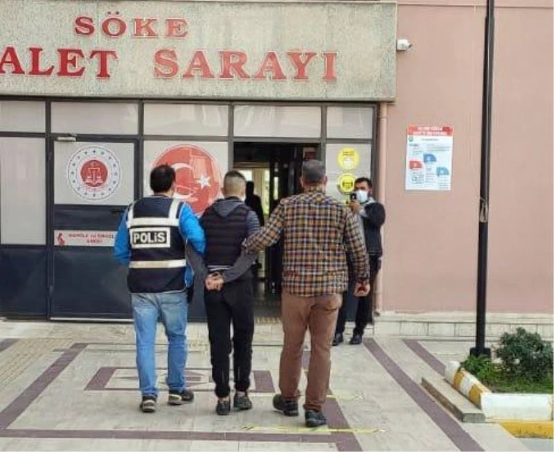 Perdenin içine saklanan uyuşturucu, polisin gözünden kaçmadı
