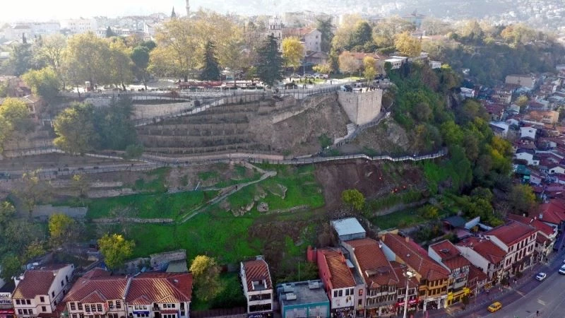 Yamaçlar Tophane’ye değer katıyor
