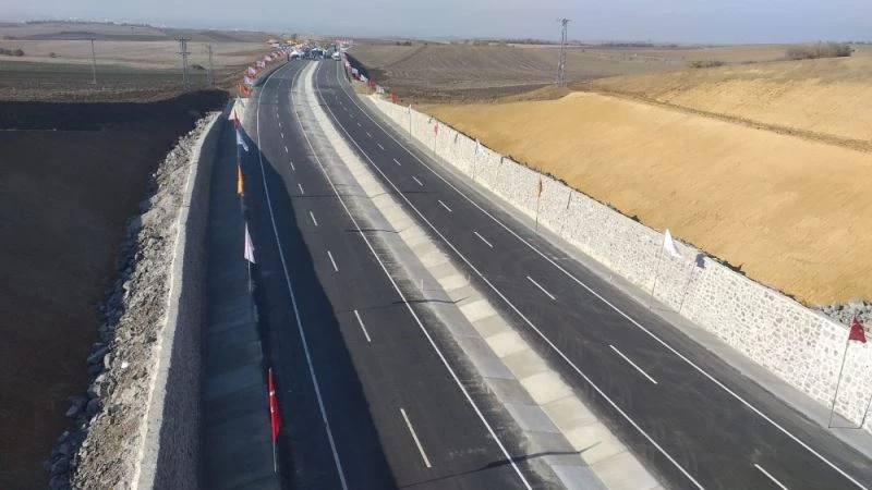 Hızlı demiryolu hattı ile Kapıkule-Halkalı arası 4 saatten 1 saat 20 dakikaya düşecek
