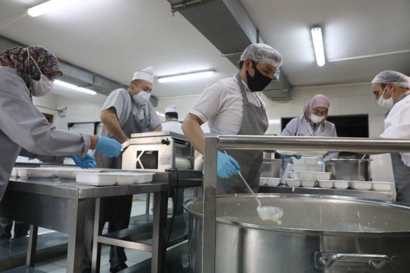 Sincan Belediyesi yardımlarla gönüllere dokunuyor
