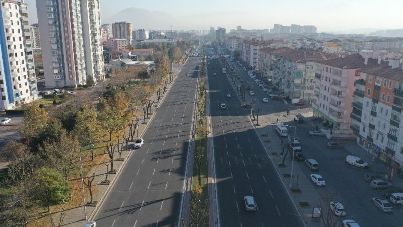 Büyükşehir’den ağaçlara ‘kış’ bakımı
