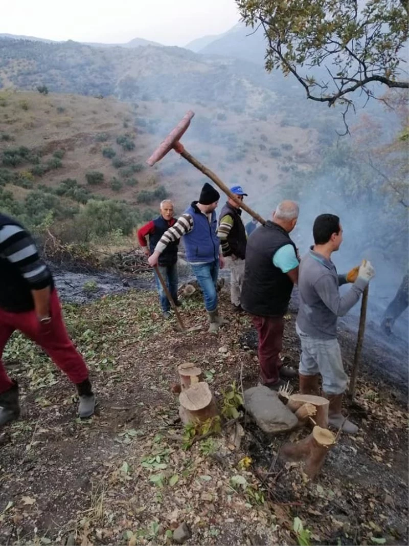 Dumanı gören dağa koştu, yangın kısa sürede söndürüldü
