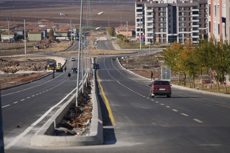 Diyarbakır’da yol yapım çalışmaları devam ediyor
