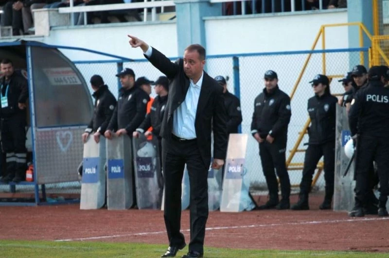 Selahaddin Dinçel, Üzülmez’e meydan okudu
