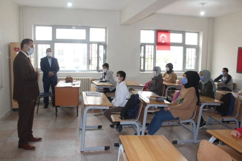 Kahta’da yüz yüze eğitimde üçüncü aşama başladı
