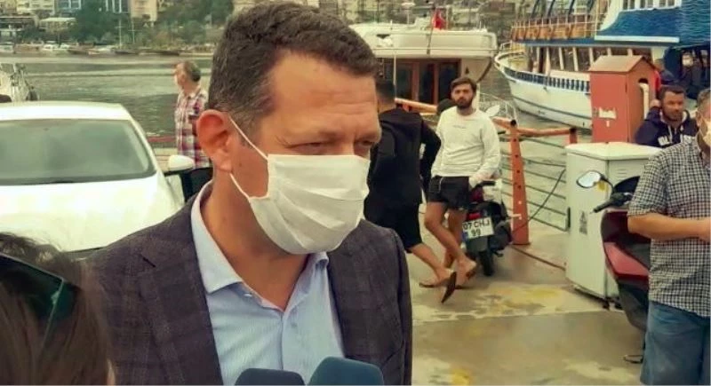 Alabora olan teknedeki 5’i Türk mürettebat 37 kişi sağ olarak kurtarıldı
