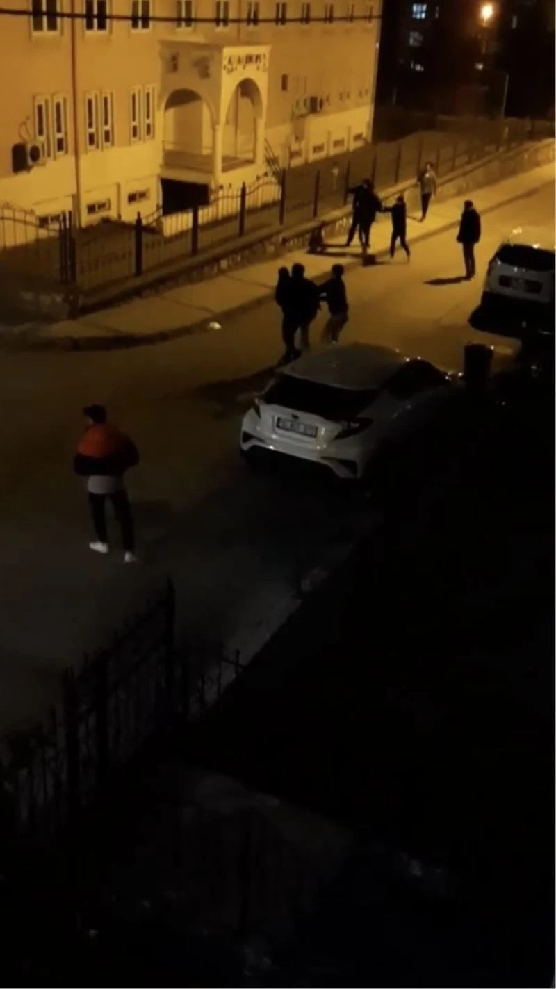 Kısıtlamada işe giderken, yol verme meselesinden hastanelik oldular
