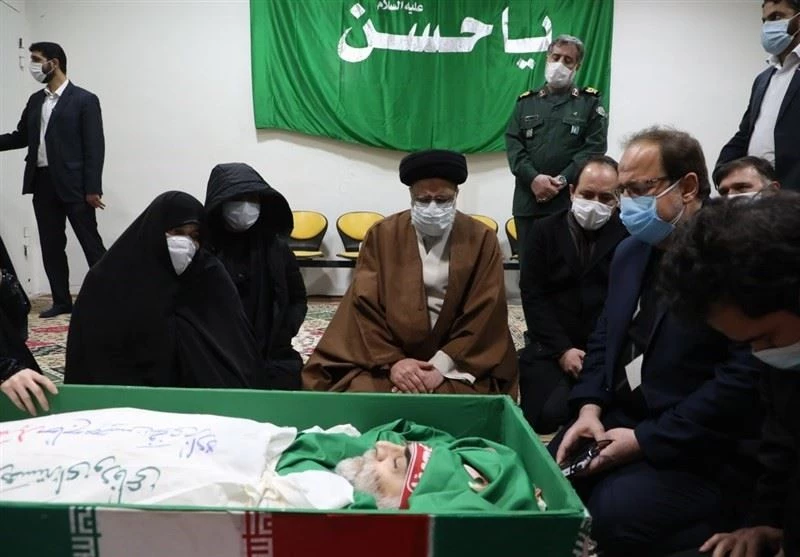 İranlı nükleer fizikçinin Fahrizade’nin cenazesi Tahran’da defnedildi
