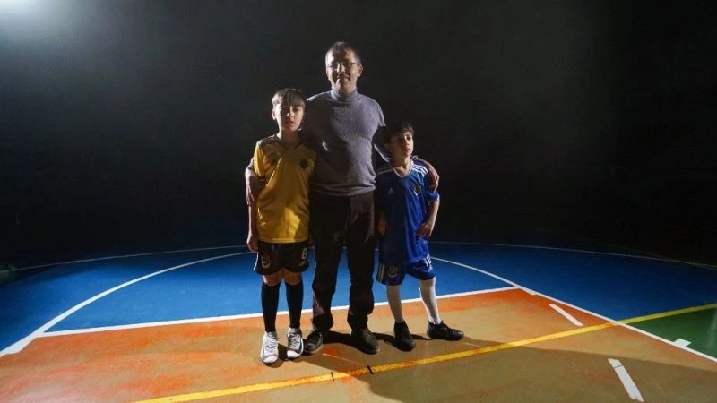 Yöneticiler çekti, futbolcu ve antrenörler rol aldı
