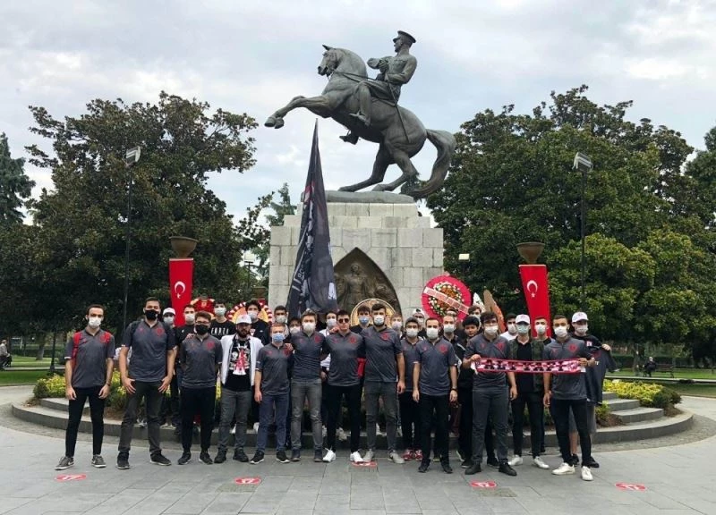 Samsunsporlu taraftarlardan İzmir’e yardım kampanyası
